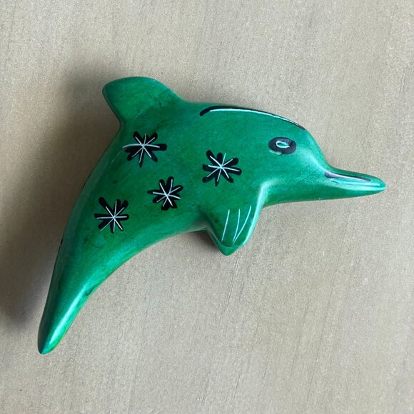 Small Green Soapstone Dolphin Figurine Sculpture Statue Decoration Decor - Picture 2 of 8
